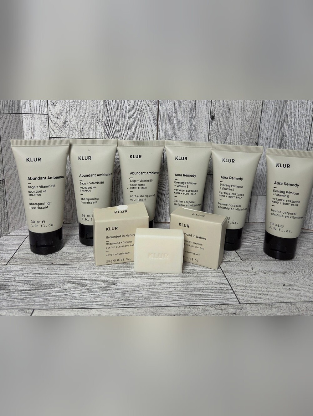 The KLUR Travel set includes 2 shampoos, 1 Conditioner, 3 Lotions, and 2 Soaps